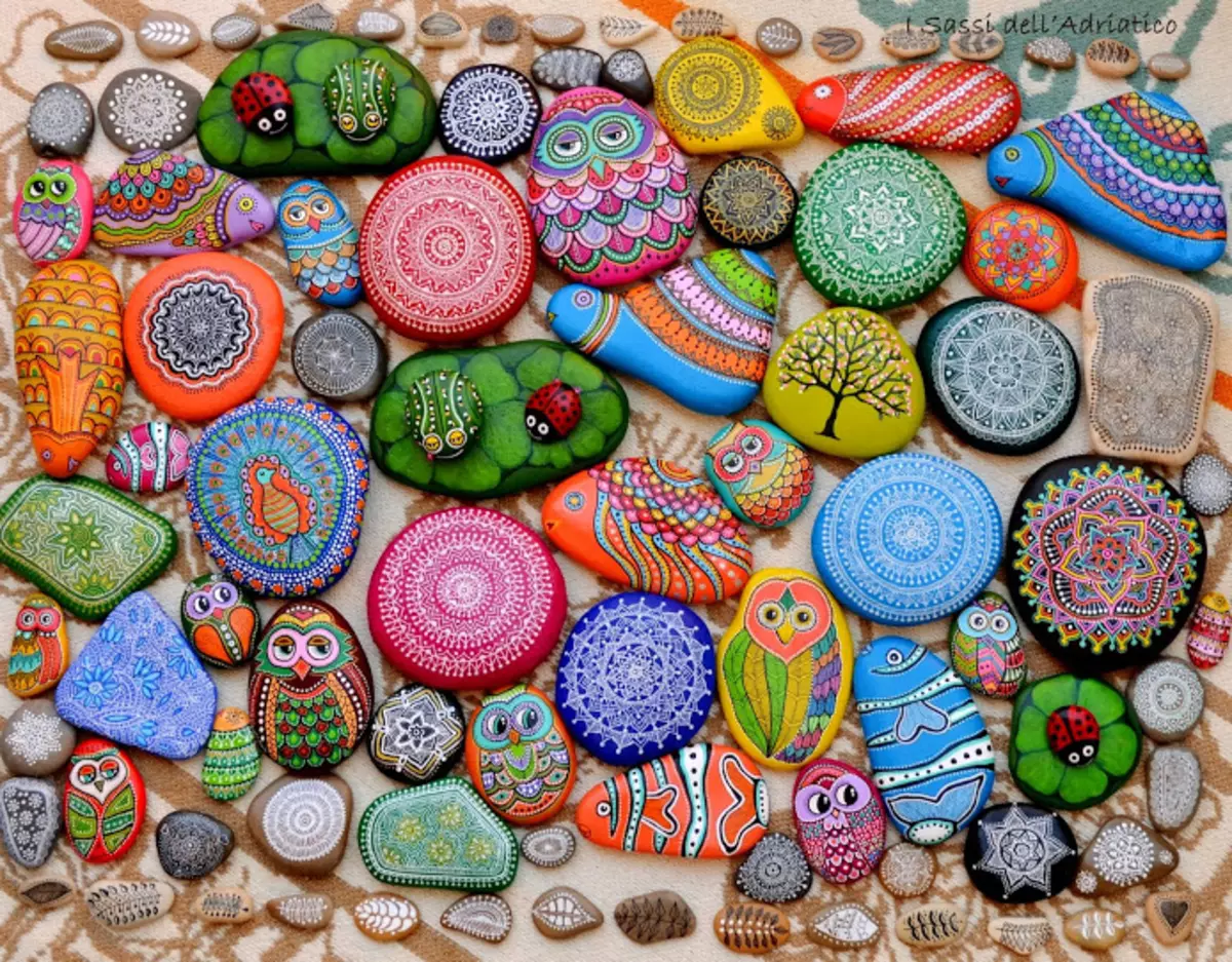 نقاشی های رنگ سنگ های اکریلیک: کلاس کارشناسی ارشد برای مبتدیان