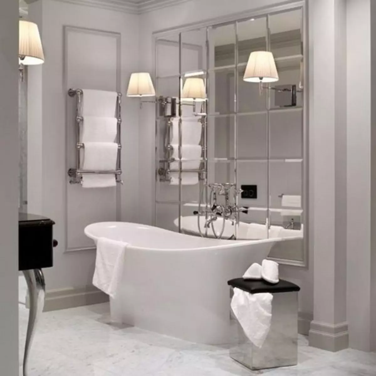 Зеркала в плитке ванной комнаты. Плитка зеркальная прямоугольник серебро с фацетом 480*120 пзс1-02. Зеркальная плитка в ванной. Стильные Ванные комнаты. Дизайн интерьера ванной комнаты.
