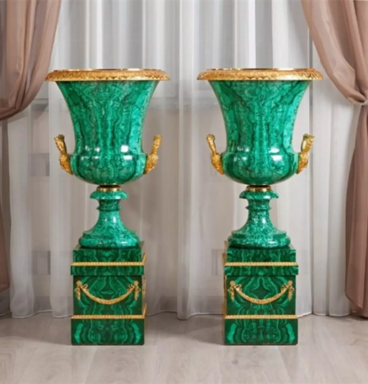 E n'èzí vases n'ime ime: Niile aghụghọ niile nke ojiji (77 foto)