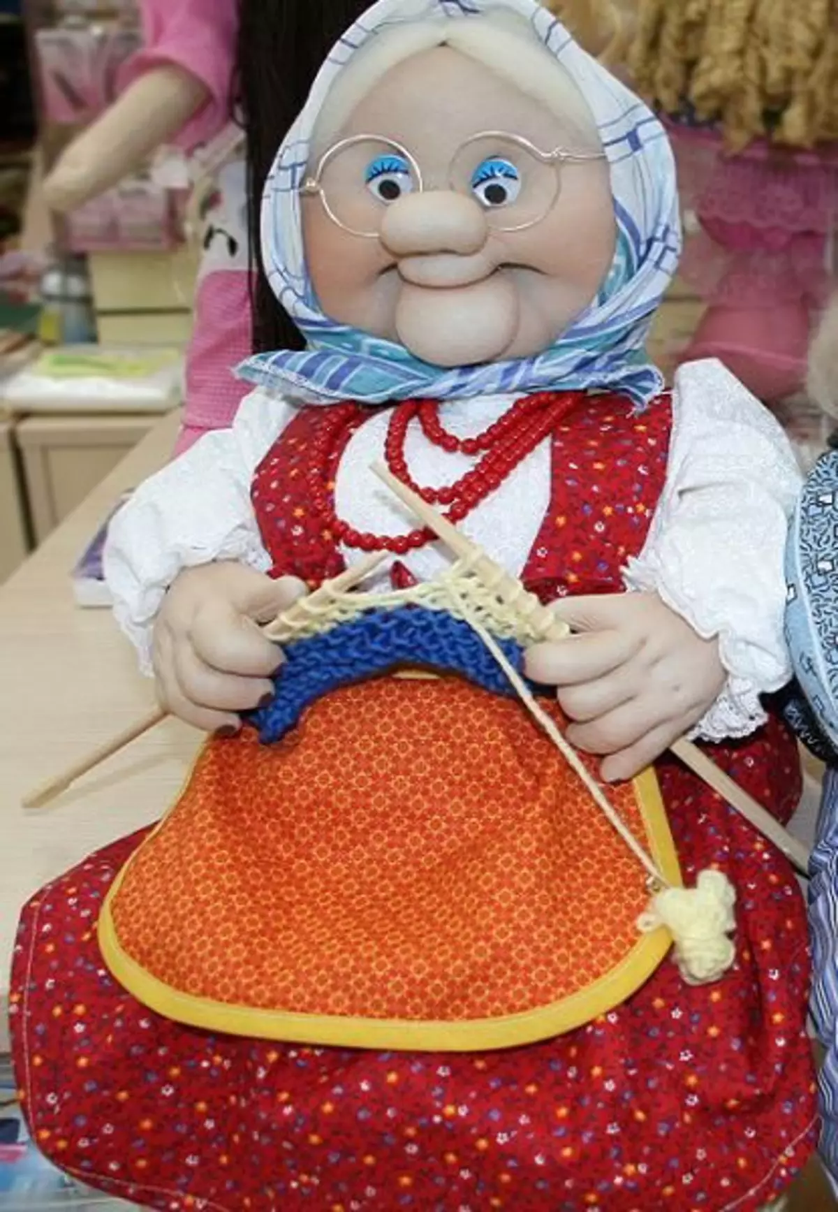 Кукла бабушка