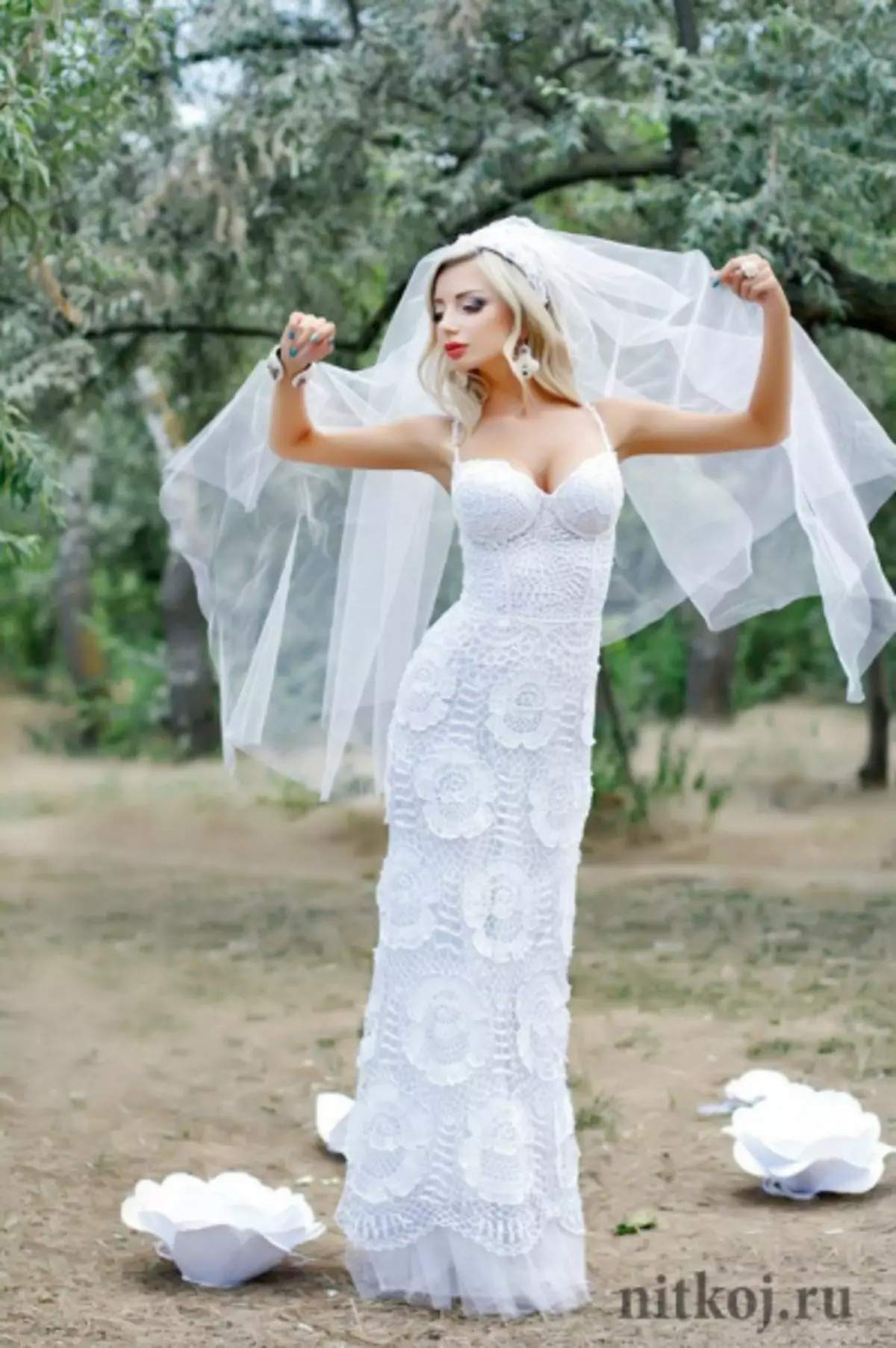 Crochet Wedding Dress: SCHEME bi danasîn û wêneyê