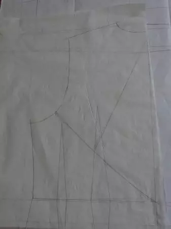 Kako šivati ​​večerno obleko v tleh z odprtim hrbta: vzorec in mojster razreda rezalnikov in šivanje
