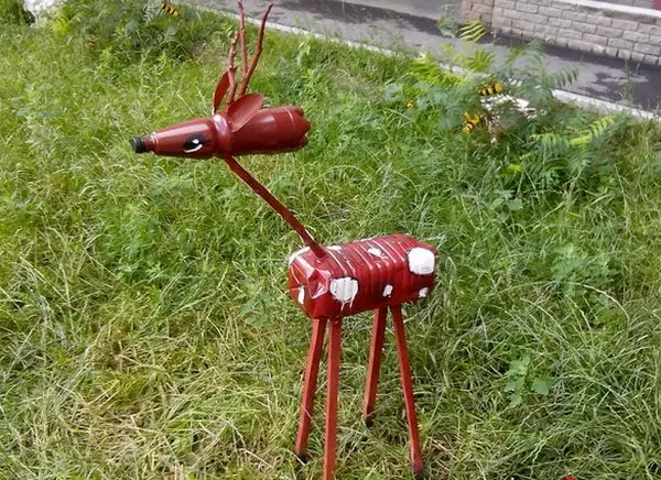 Deer направи себе си от шперплат: продуктови схеми в машини Amigurumi