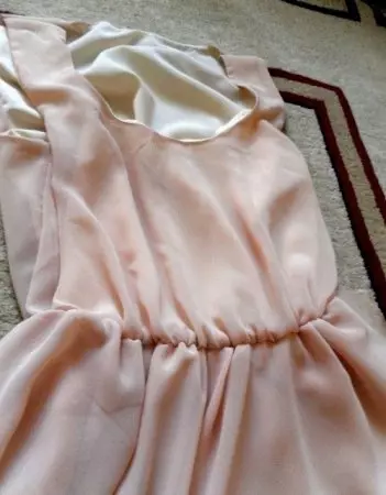 स्कर्ट सूर्यको साथ कसरी एक चिफन ड्रेस सिलाउन कसरी बनाउने: ढाँचा र मास्टर वर्ग सिलाई गरेर