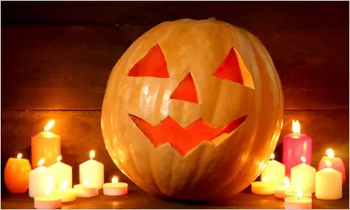 Como cortar a cabaza en Halloween: clase mestra con fotos e vídeo en ruso