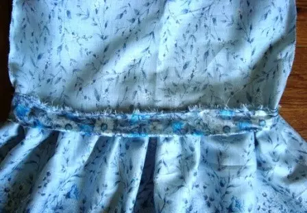 Hoe naaien je een zomerjurk op één schouder met je eigen handen: patroon en masterclass door naaien