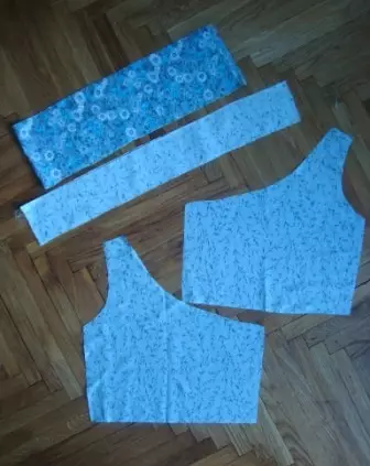 如何用自己的双手缝制一个肩膀上的夏天连衣裙：通过缝纫模式和硕士课程