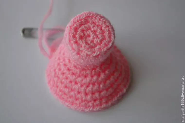 Peppa Crochet Pig. Master Class, փոքրիկ գլխարկը հյուսելու համար
