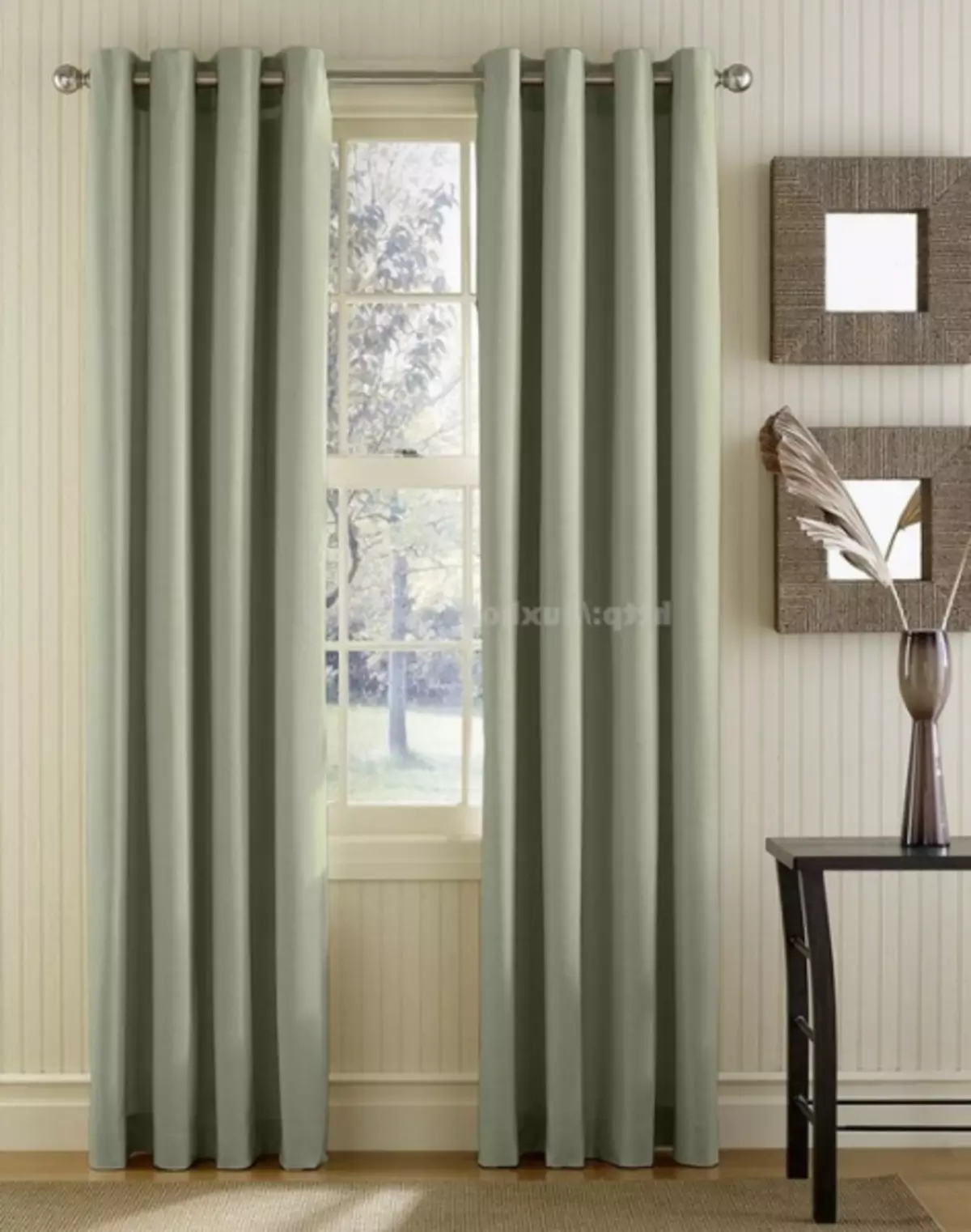 Zoning of one-room apartment with curtains