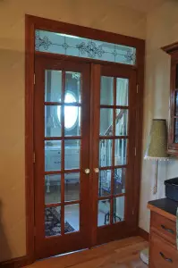 Как да смените стъклото в интериорната врата със собствените си ръце?