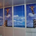 Independent tailoring curtains in nursery: selection of fabric and room design