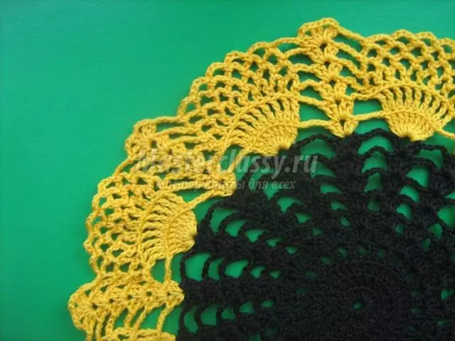Słonecznikowa serwetka Crochet: schemat i opis z wideo
