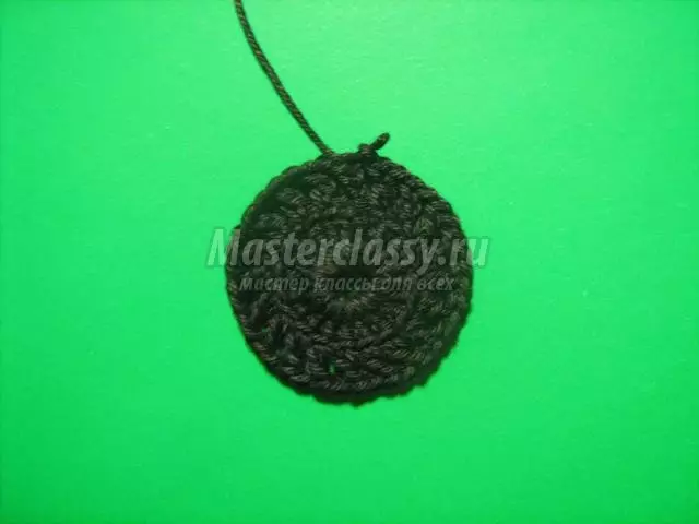 Sunflower napkin crochet: scheme at paglalarawan sa video.