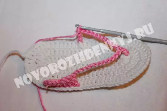Hook Sandals: ວິດີໂອດ້ວຍຄໍາອະທິບາຍແລະແຜນການ