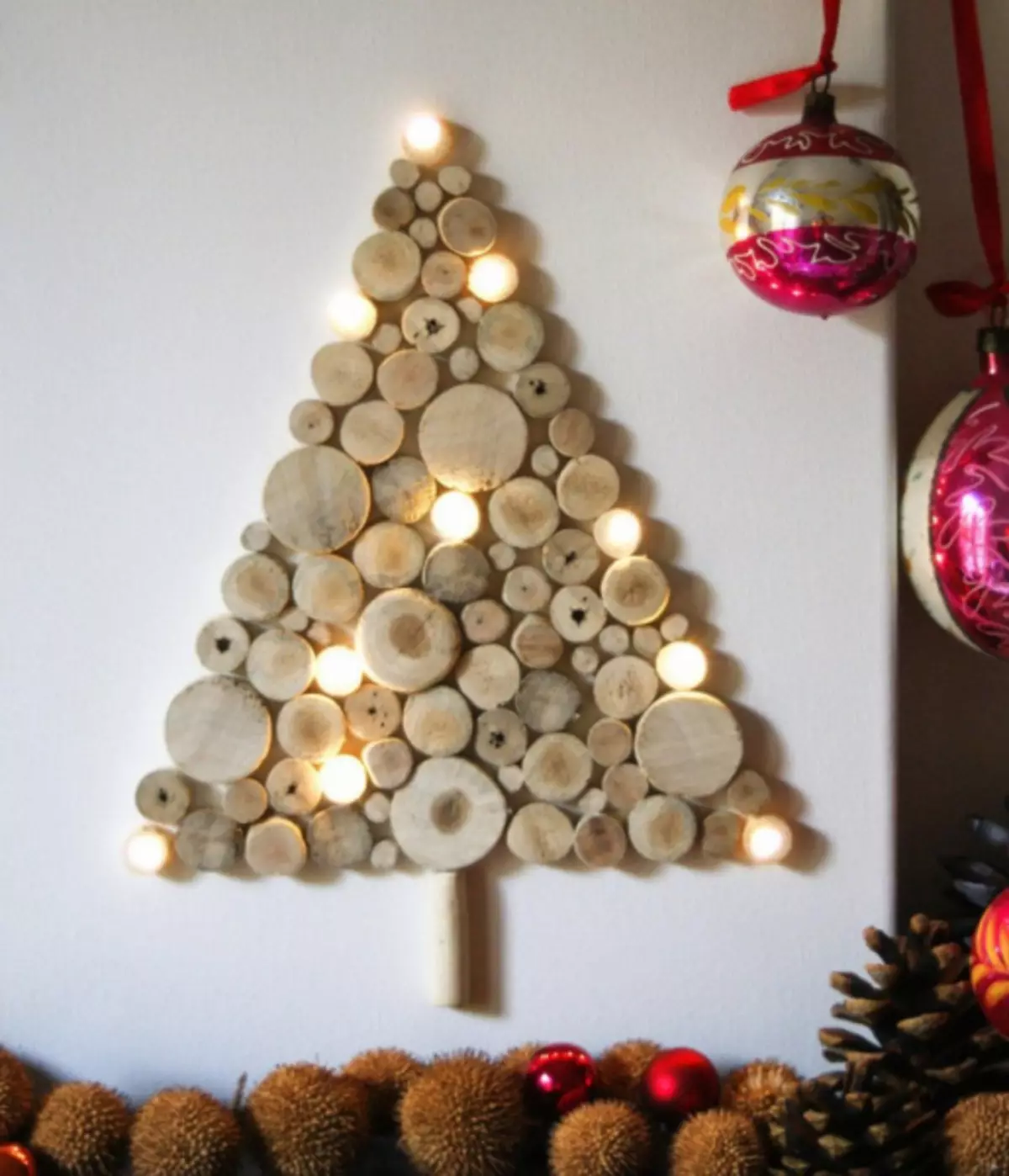 شجرة عيد الميلاد البديلة بأيديك: الفصول الرئيسية مع الصور ومقاطع الفيديو