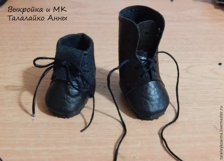 Doll boty s vlastními rukama s semišové vzory