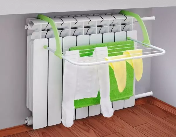 Trockner für Bettwäsche mit eigenen Kunststoffrohren mit Fotos