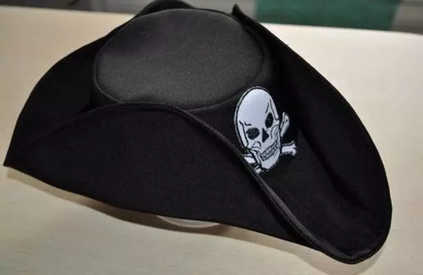 Piratendriehoek met je eigen handen: patronen met foto's en video's