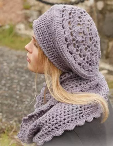 યોજનાઓ અને વર્ણનો સાથે વસંત માટે મહિલા Crochet Berets