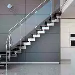 इष्टतम सीढी: सुरक्षित र सहज डिजाइन डिजाइन गर्नुहोस्