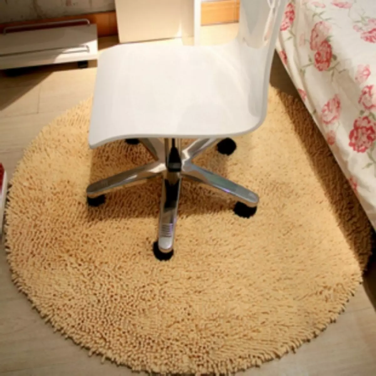 прозрачный коврик для кресла