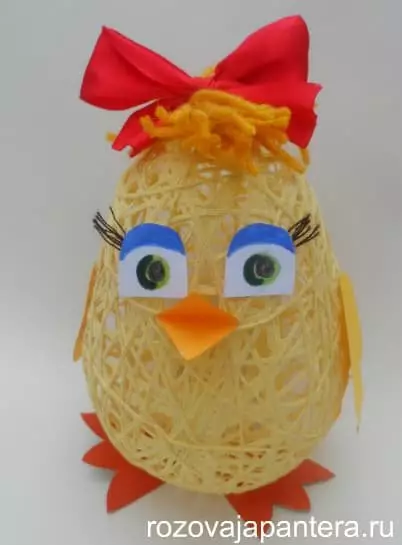 Thread နှင့် Ball Chicken: ဓာတ်ပုံနှင့်ဗွီဒီယိုများဖြင့်မာစတာလူတန်းစား