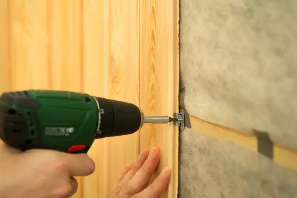 Hvad skal man vælge og hvordan man installerer dekorative paneler til vægge med dine egne hænder