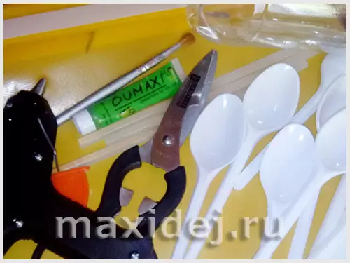 Lliris de culleres de plàstic: classe magistral pas a pas amb fotos i vídeos