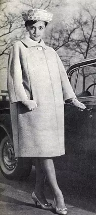 Пальто кокон з суцільнокроєним рукавом: форма для шиття безкоштовно