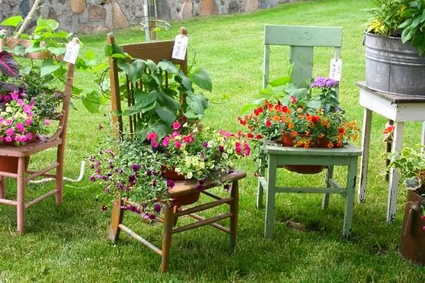 Vrt do-it-yourself dekle s fotografijami idej