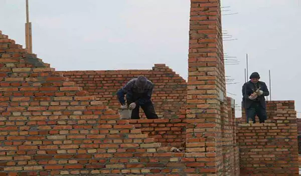 Pagpili ng mga brick para sa mga pader ng tindig