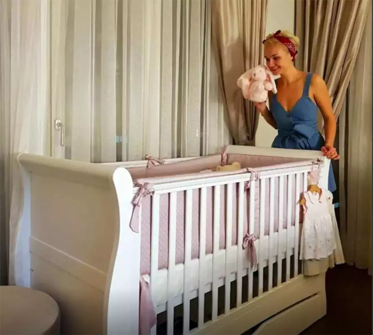 Where Polina Gagarin lives [Star Interior Overview]