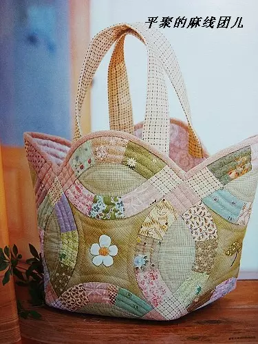 Akpa patchwork sitere na magazin Japanese - nnukwu nhọrọ nke echiche