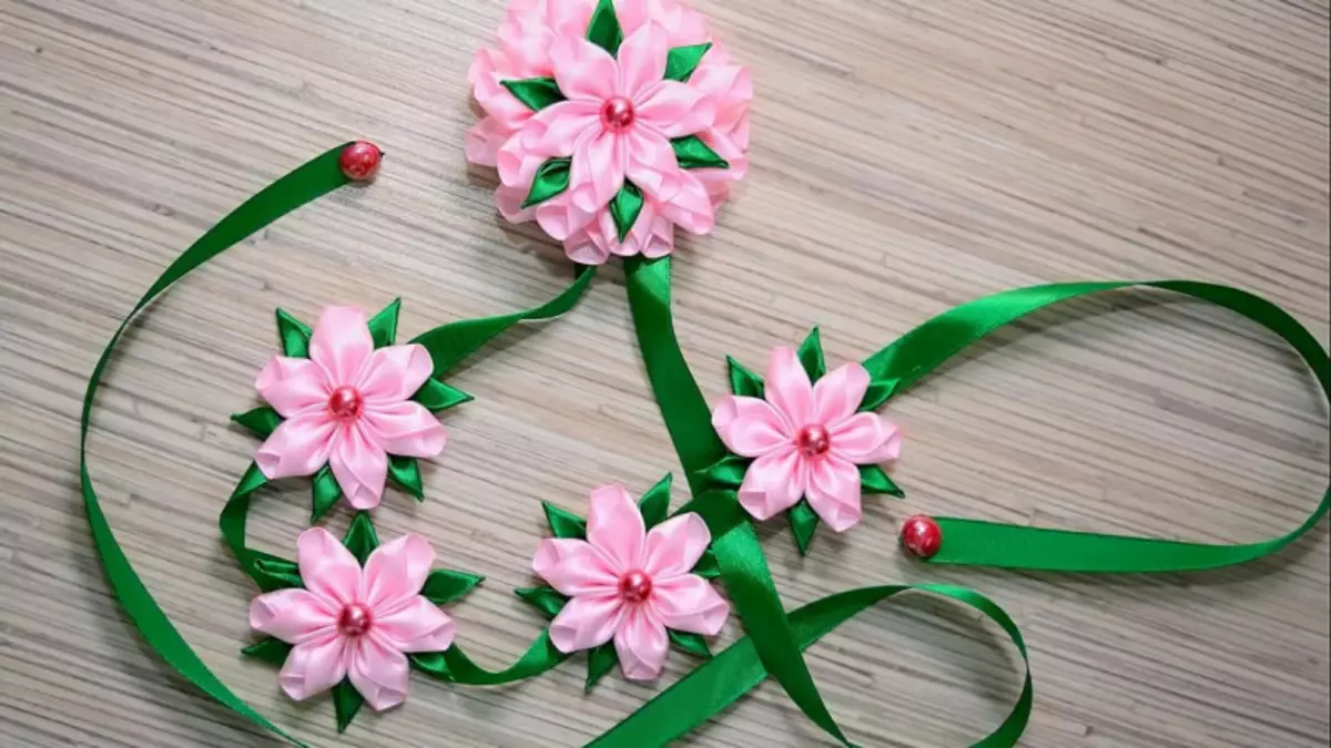 Ribbon i Karzashi Spit med blomster: Master Class med bilder og video