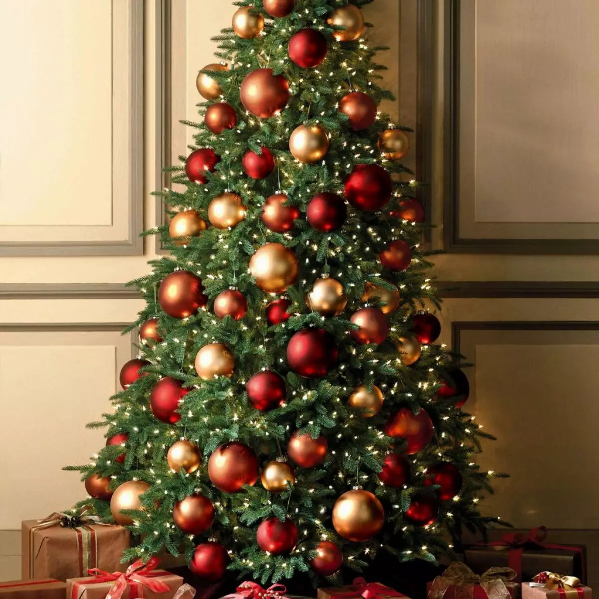 Kako ukrasiti božićno drvce za 2019. godinu