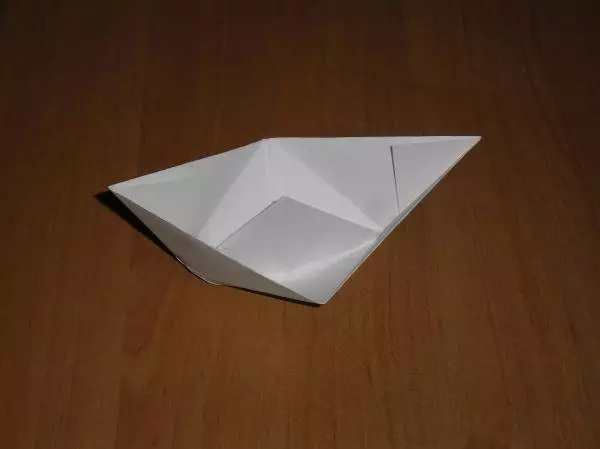 紙の船を自分でやる方法