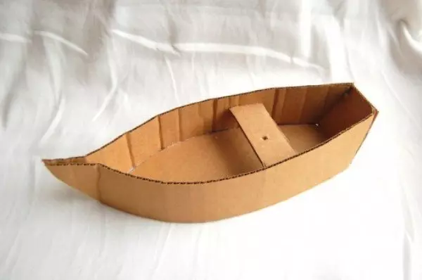 Πώς να φτιάξετε ένα χαρτί πλοίο να το κάνετε μόνοι σας
