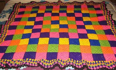 Knipted Decken fir Neibänner mat Schemaen an Beschreiwunge: Crochet a Strécken Schema