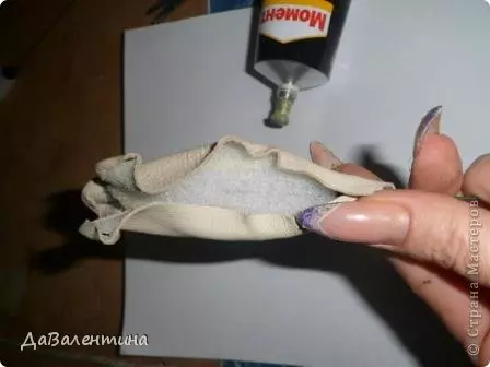 Master klass på målningen av huden med egna händer: teknik lilja