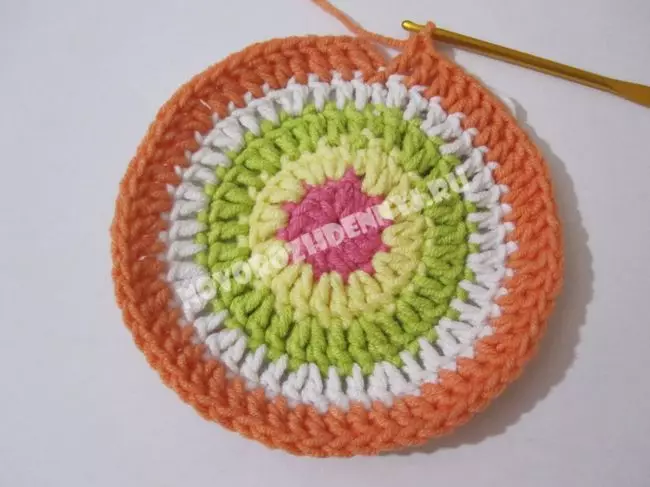Tricô para recém-nascido crochê com esquemas e descrições: Dicas de tricô para meninas e meninos para mestres iniciantes