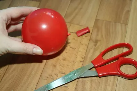 Clown from the balls with their own hands: Step by step instructions with photos and video