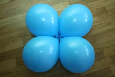 Clown from the balls with their own hands: Step by step instructions with photos and video