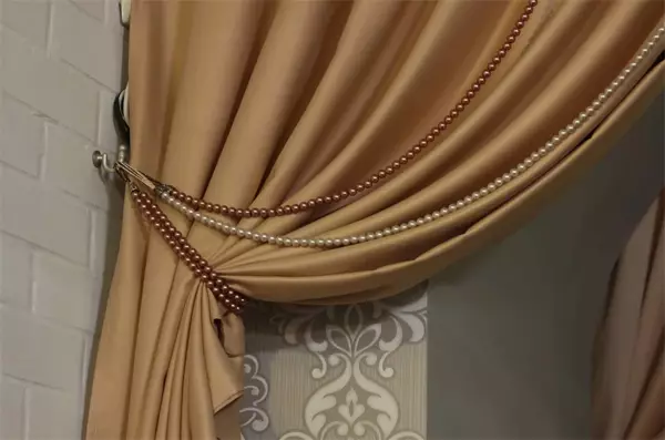 [Creativity at home] Pickups for curtains with their own hands [Tips and photos]