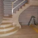 Como fazer uma escada com ultrapantes: instrução detalhada sobre auto-montagem