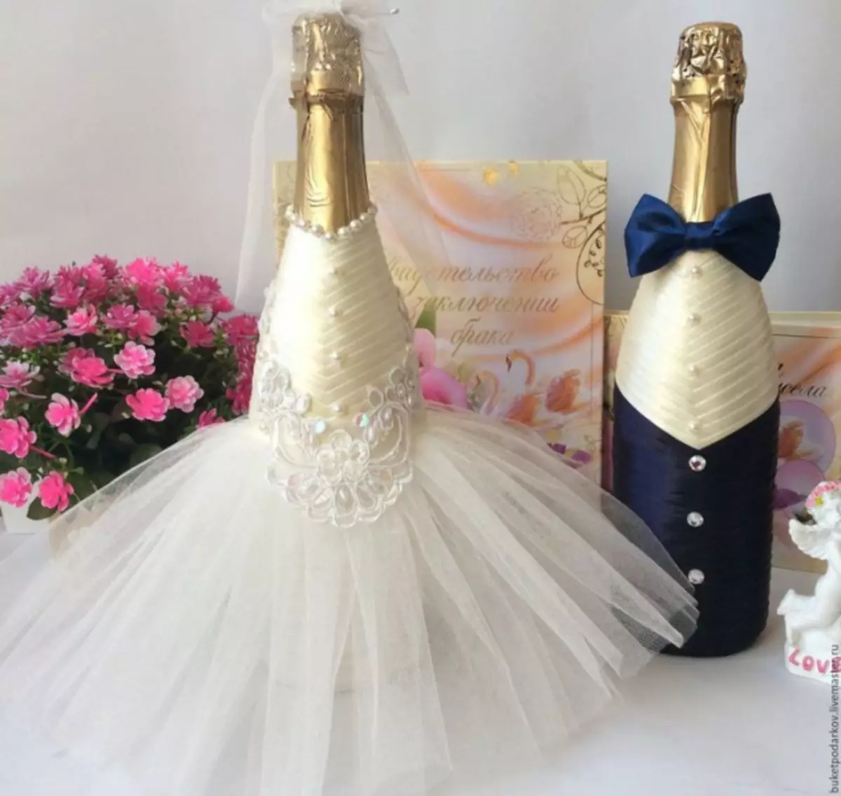 Clothes for champagne for a wedding with your own hands from ribbons