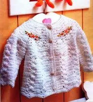 Crochet de bluff para un neno e nenas recentemente nado: como amarrar un suéter con esquemas e unha descrición do traballo