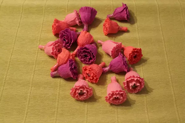 Sêwirana şîrîn ji bo destpêkan: Master Class Bouquet of Sweets bi vîdyoyê