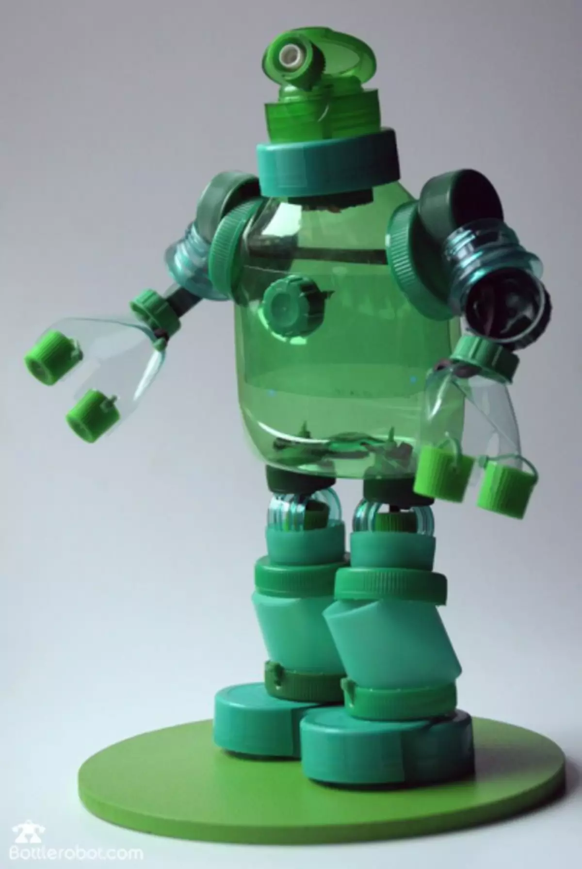 Robot z lastnimi rokami iz spajkalnega materiala za začetnike