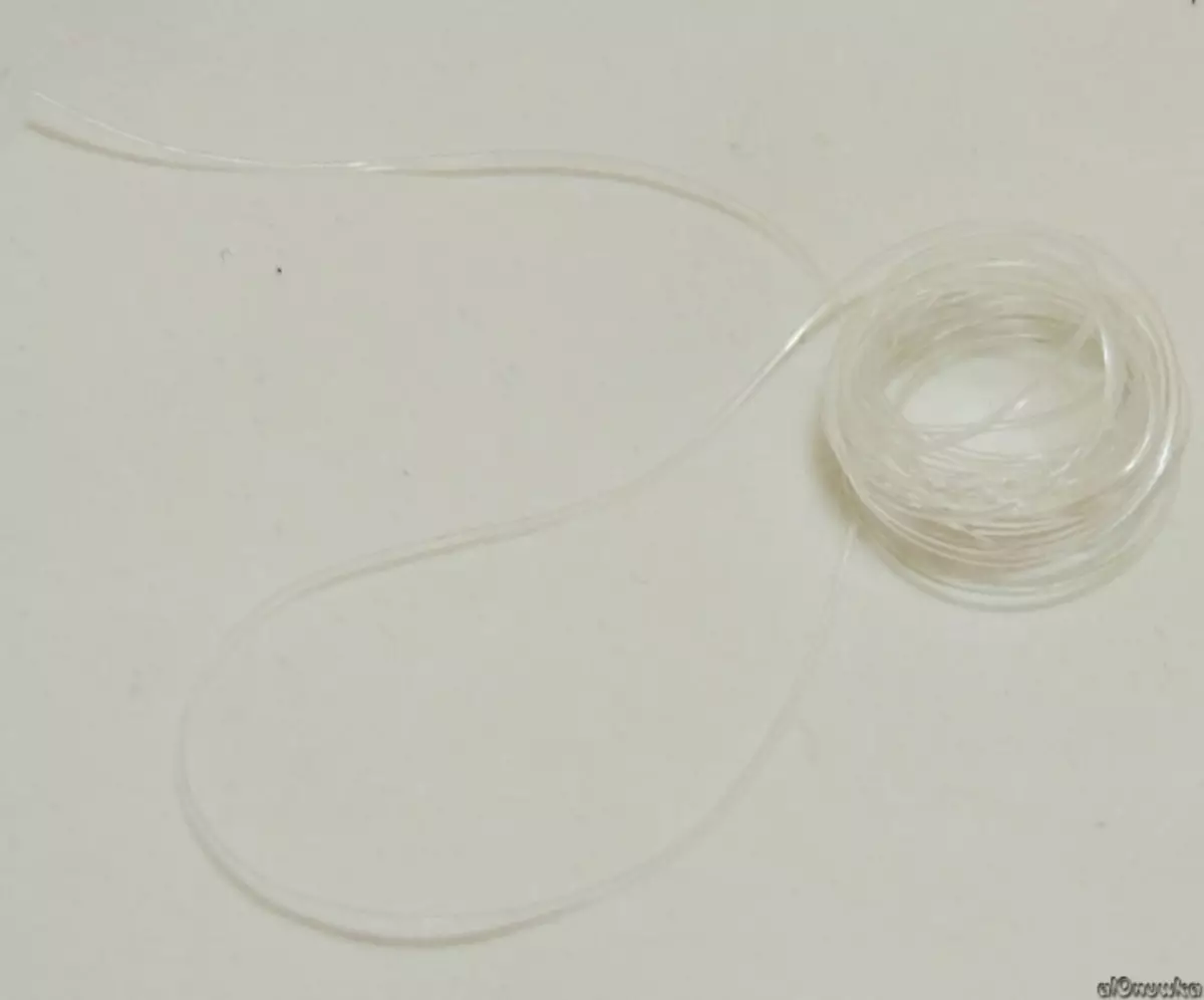 A karkötők alapja a saját műanyag kezével
