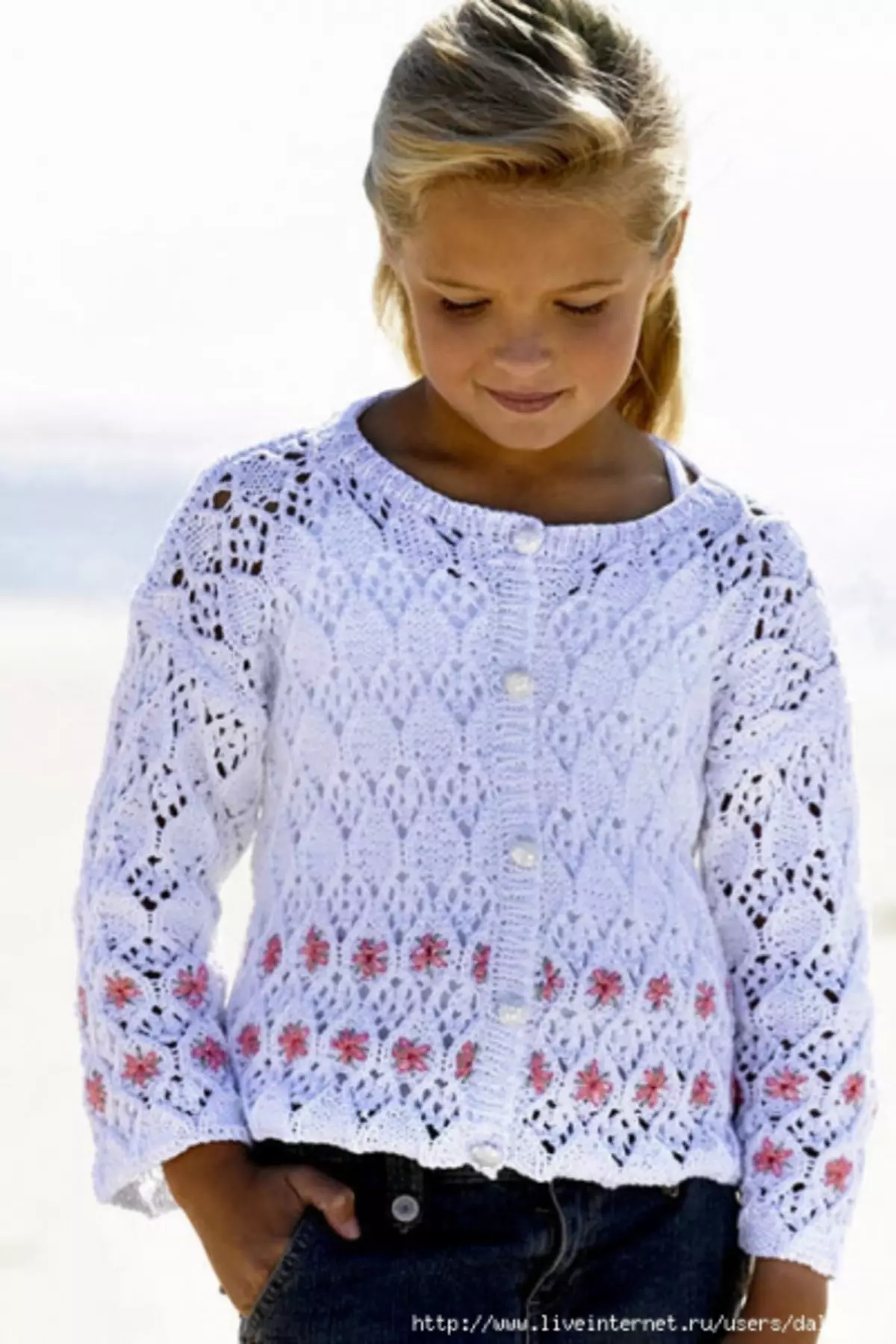 Kukičana bluza za djevojku: shema pletenih toplih ogrtača, naučite napraviti otvorene džempere na fotografiji i videozapisu